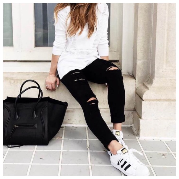 44 Boho Favorite Best Fitting Black Distressed Skinny Jeans - Picture 6 of 6